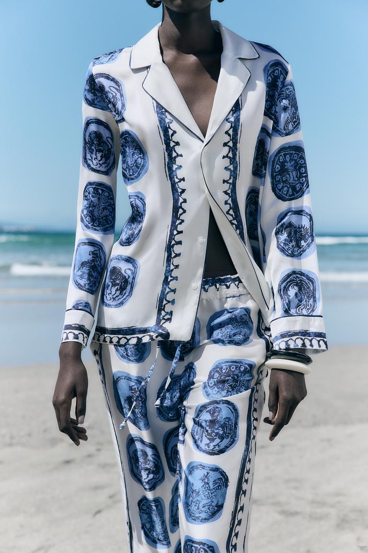 Blouse en broek set met Delfts blauwe print – Noor