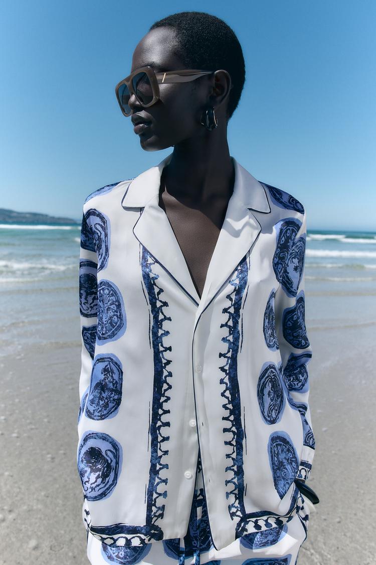 Blouse en broek set met Delfts blauwe print – Noor