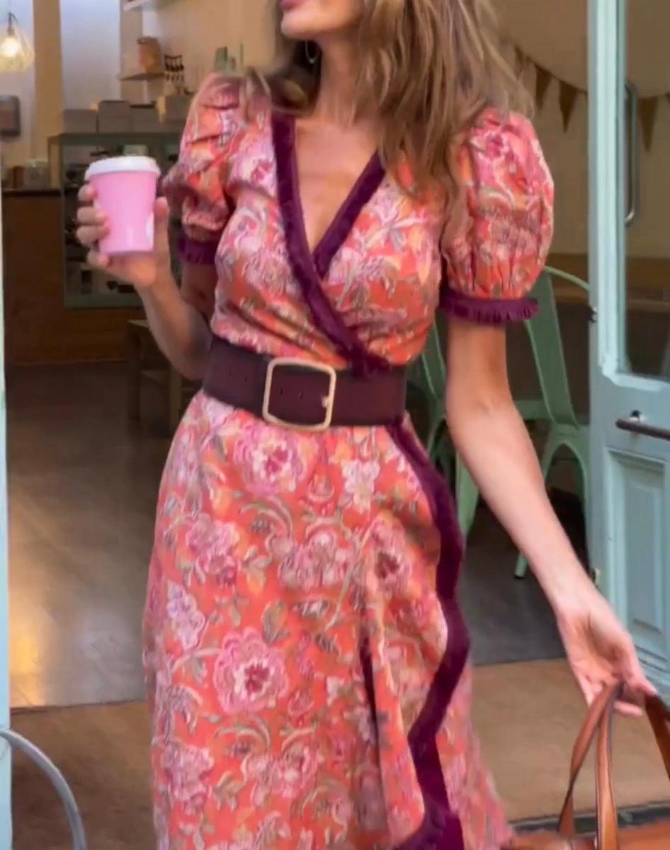 Elegante maxi-jurk met V-hals en A-lijn – Camilla