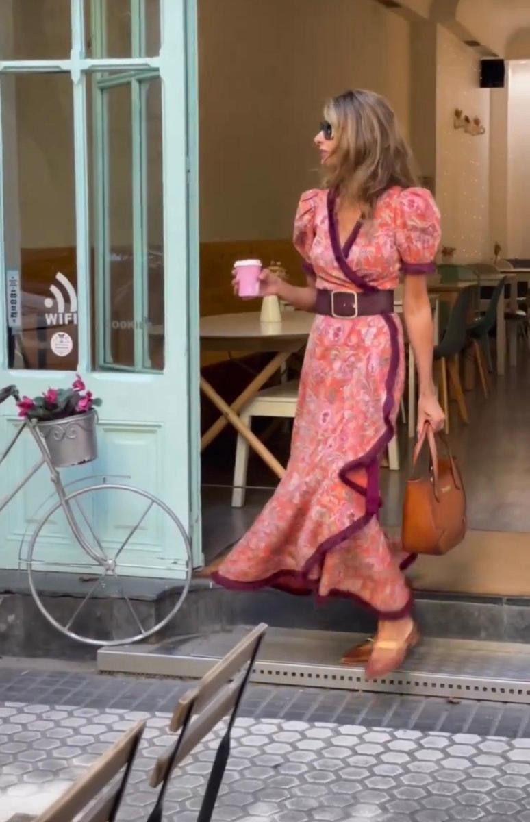 Elegante maxi-jurk met V-hals en A-lijn – Camilla