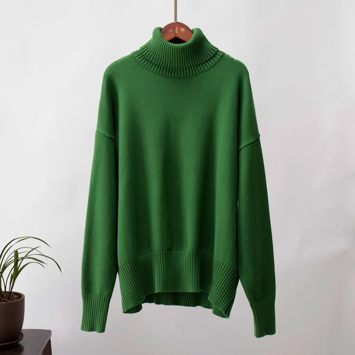 Warme wol coltrui met elegante pasvorm – Mila