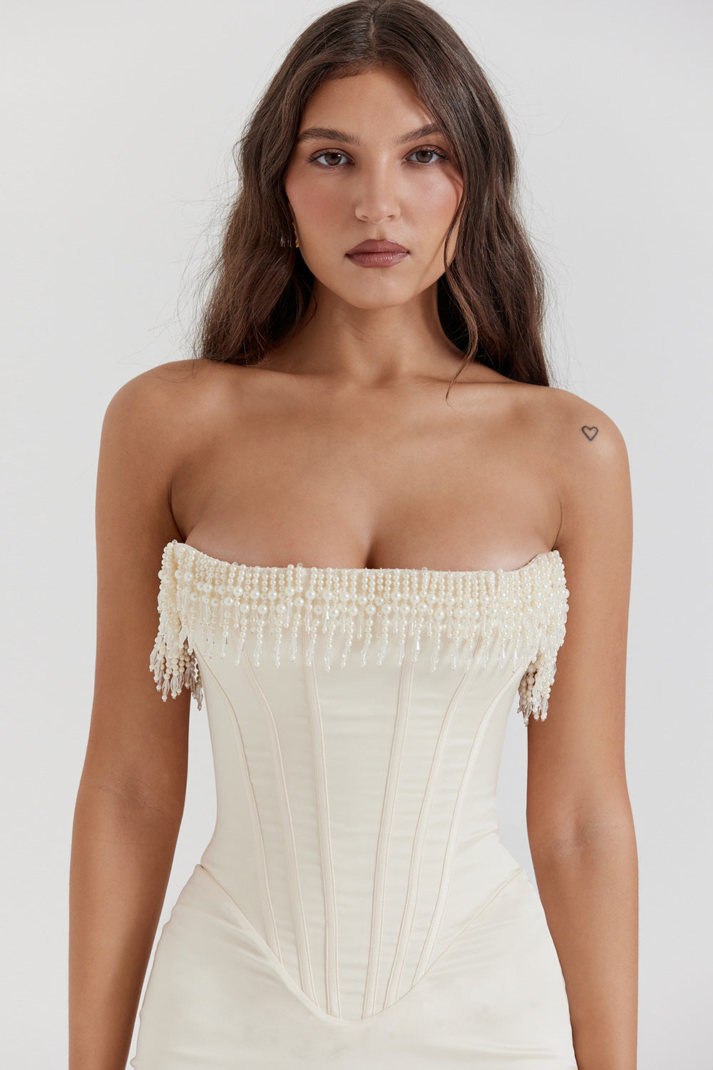 Maxi avondjurk met pareldetails voor dames – Yasmin