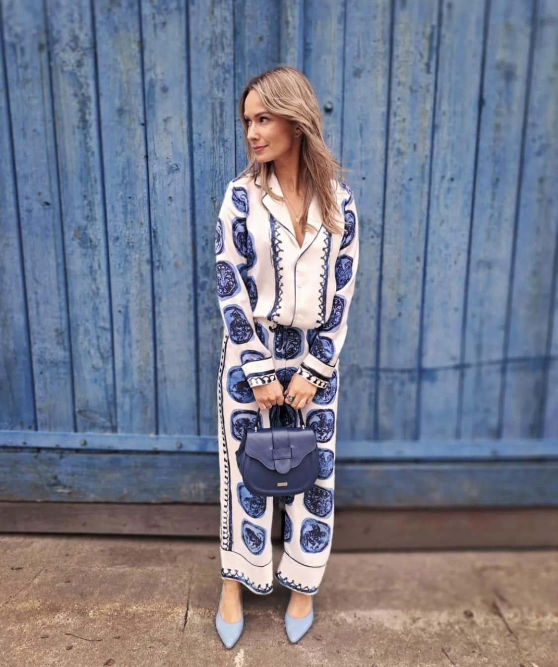 Blouse en broek set met Delfts blauwe print – Noor
