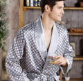 Luxe Satijnen Badjas met Gouden Print voor Ontspanning – Luca