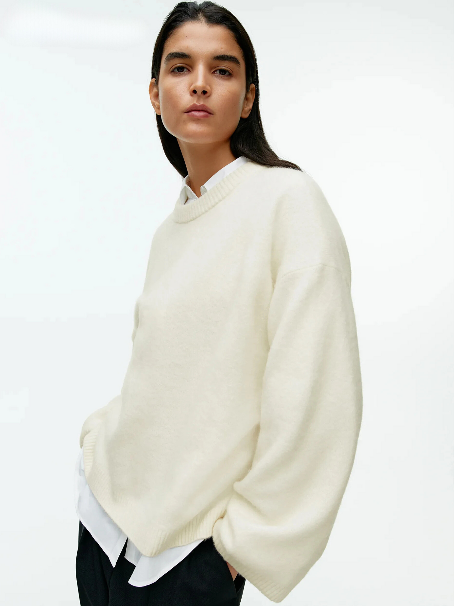 Zachte oversized trui met O-hals voor dames – Noa