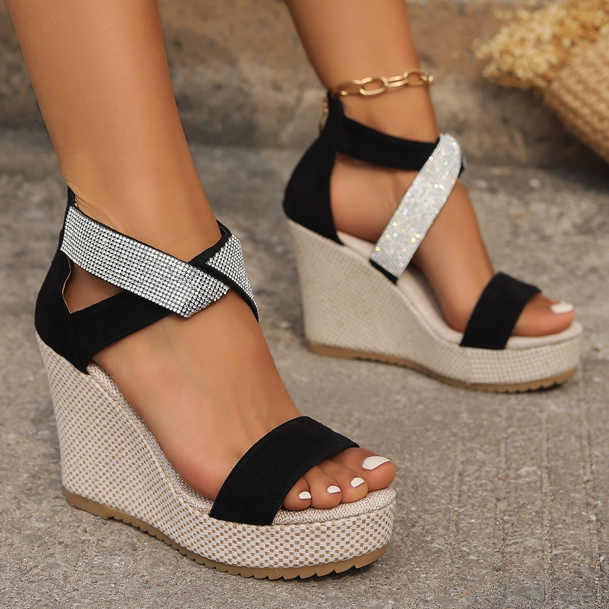 Hoogwaardige Wedges Sandalen Met Rhinestone Design - Sofie