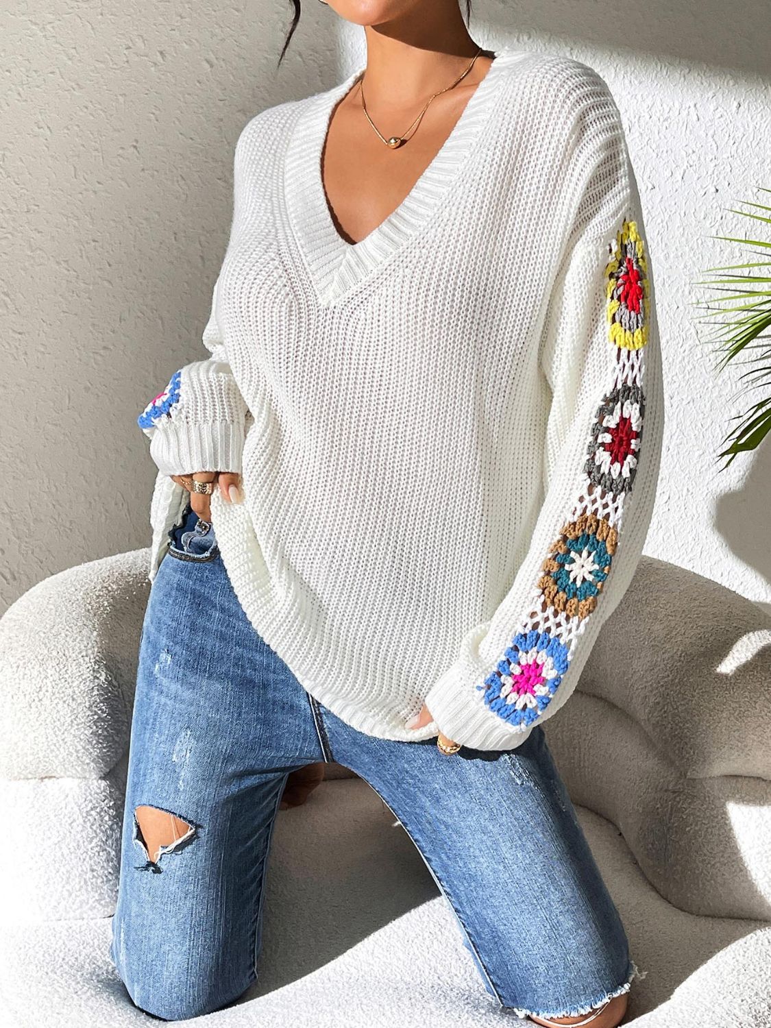 Bloemetjes dames sweater met V-hals – Elodie