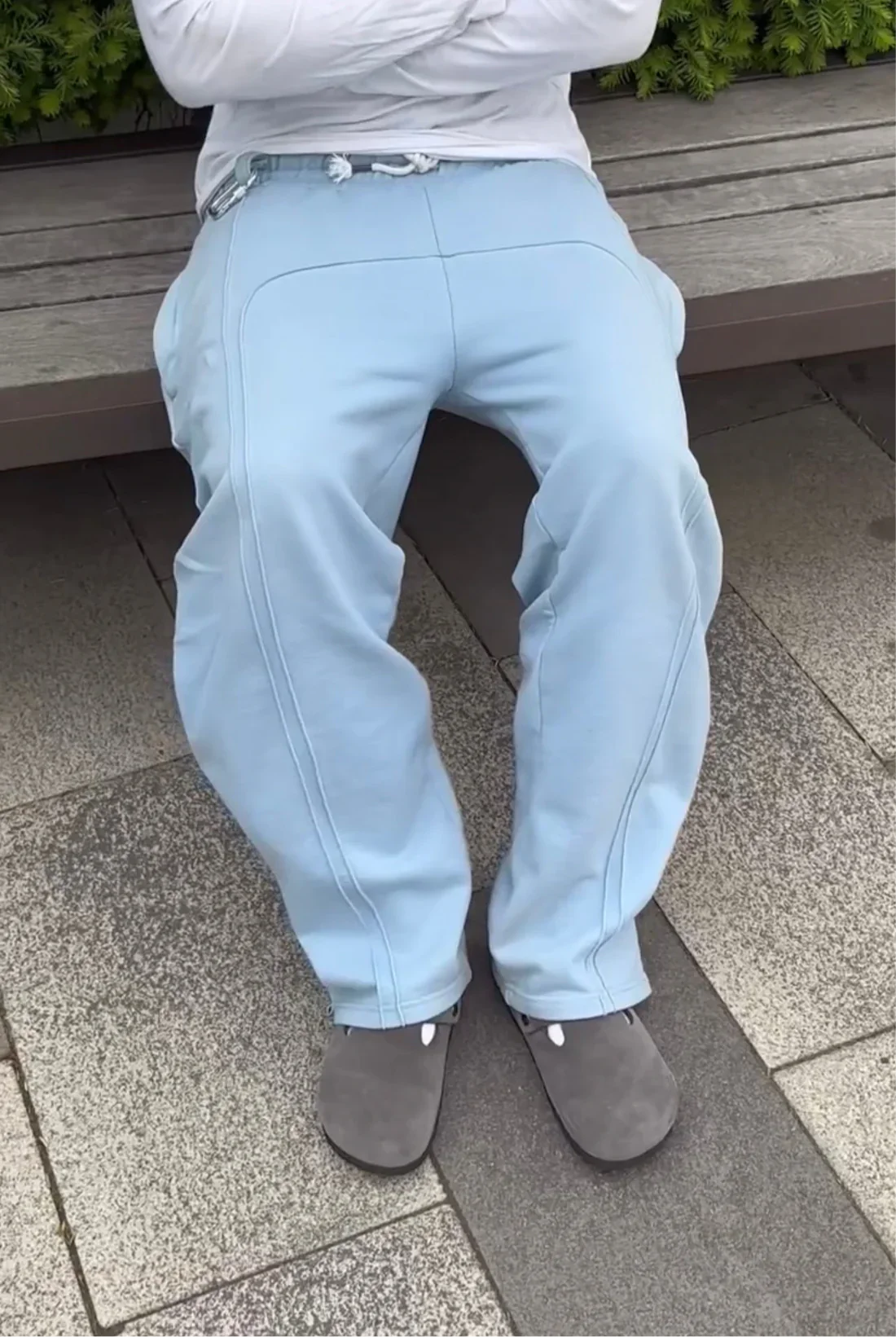 Stijlvolle joggingsbroek voor dagelijks comfort – Isa