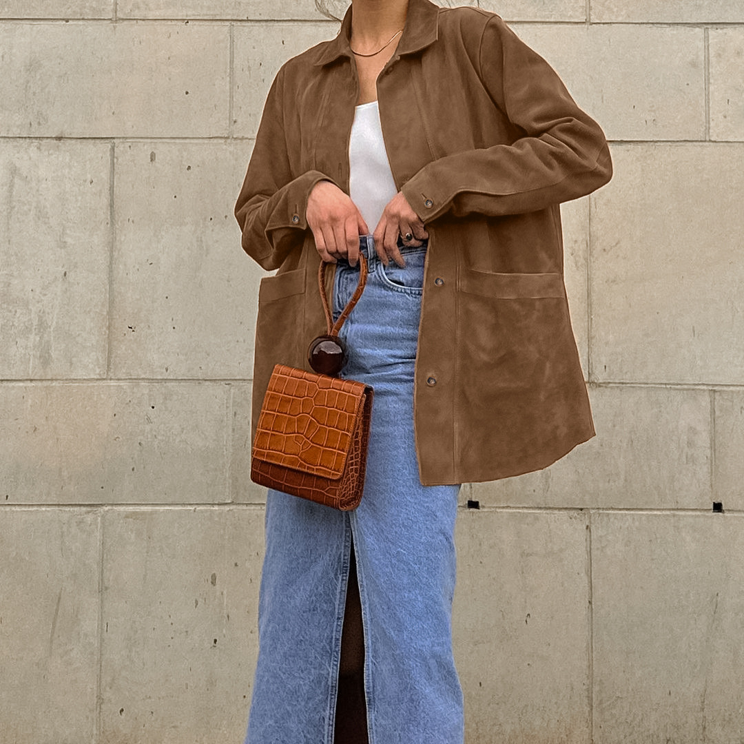 Oversized suède kraagjas met relaxte pasvorm – Mila