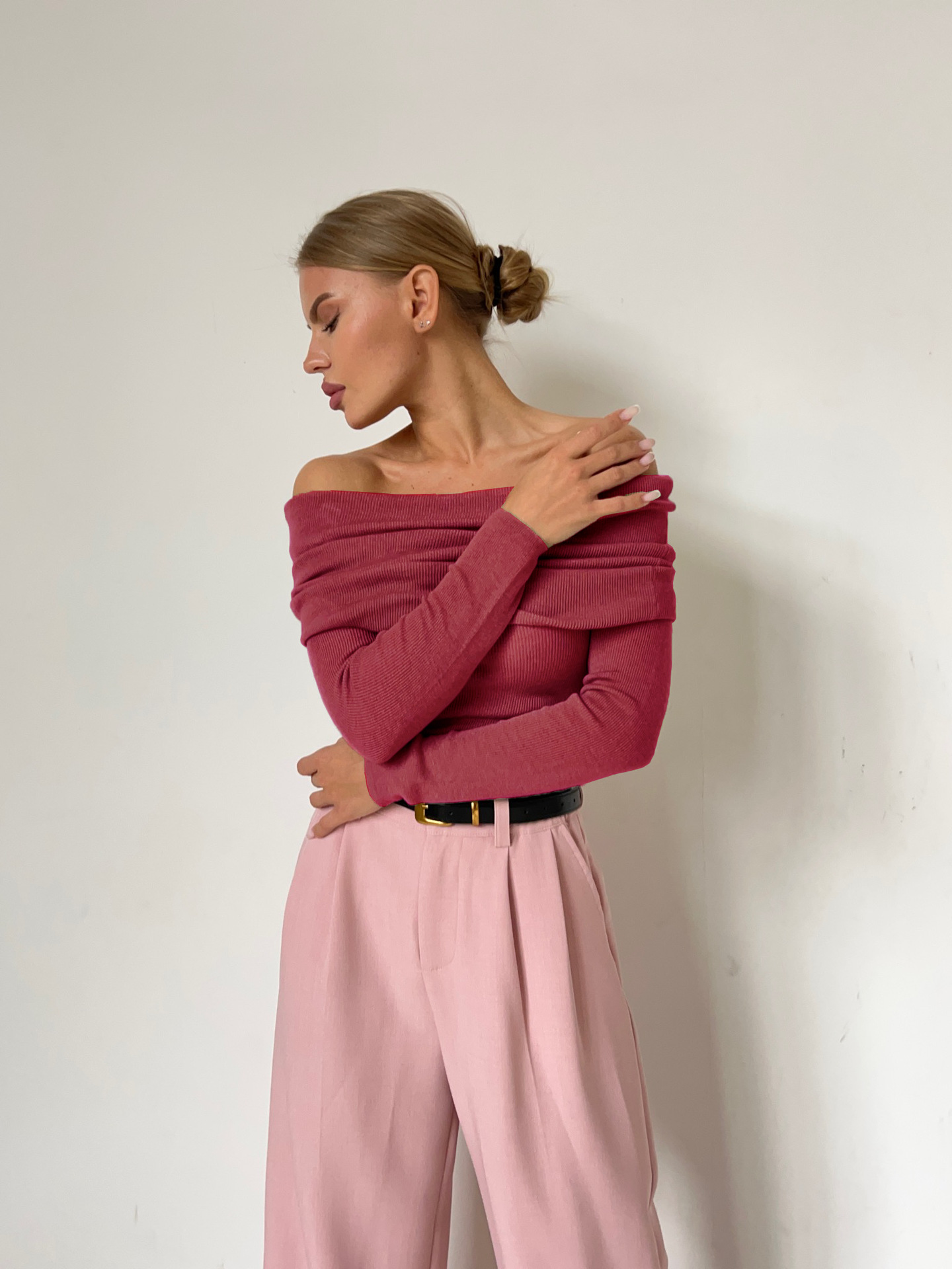 Elegante off-shoulder gebreide trui met lange mouwen – Isabella