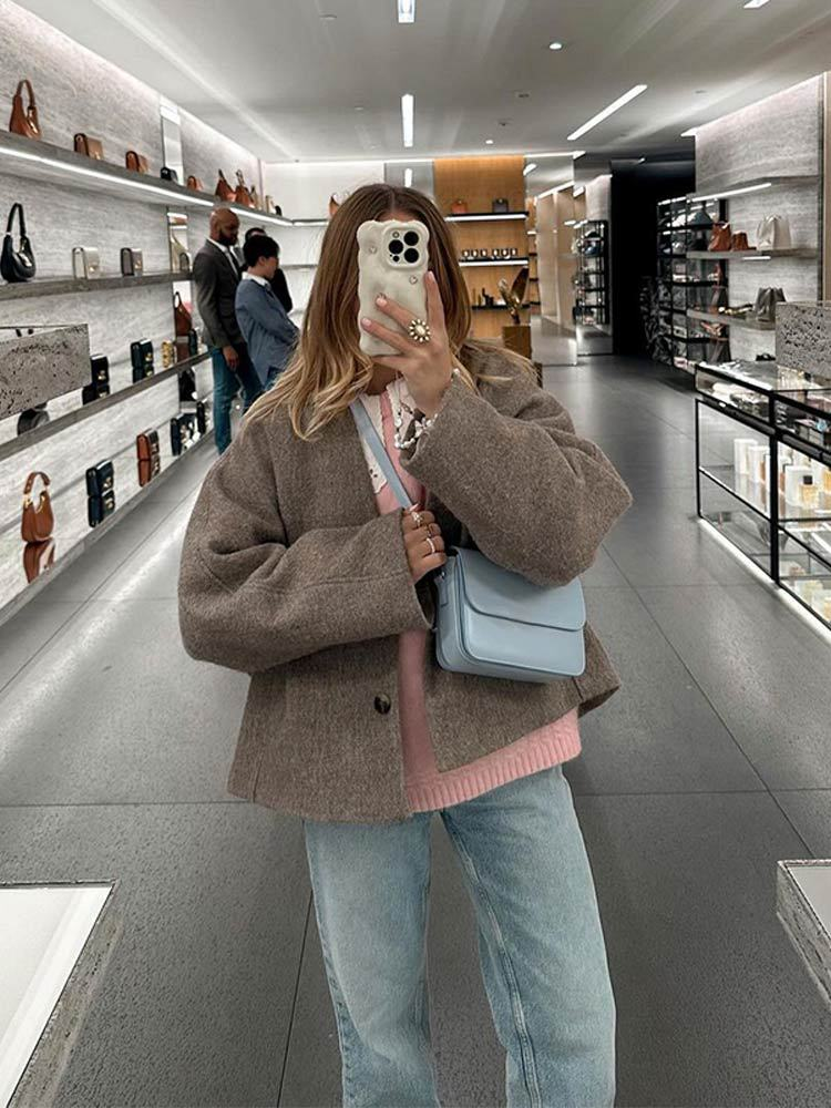 Oversized knoopjas met V-hals voor de herfst – Elise