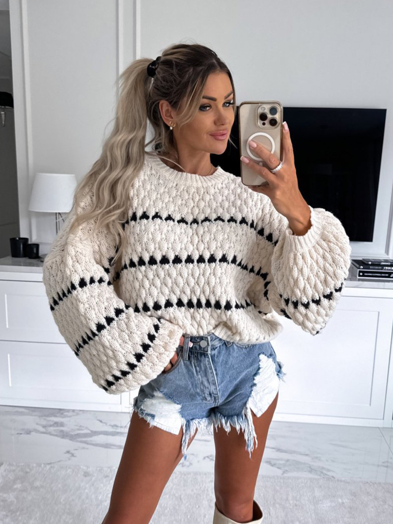 Chunky gebreide hart trui met contrast halslijn – Emma