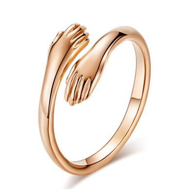 Zilveren Ring met Knuffelende Handen – Elegantie en Symboliek - Eva