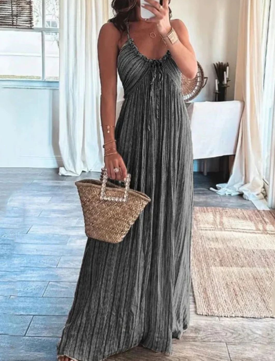 Zomerjurk voor dames met hoge taille en lichte stof – Avanira