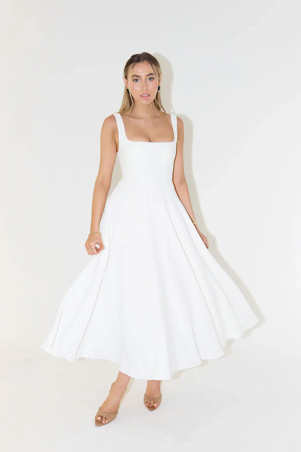 Zomerjurk Midi Relaxte Pasvorm Elegante Look – Sorine