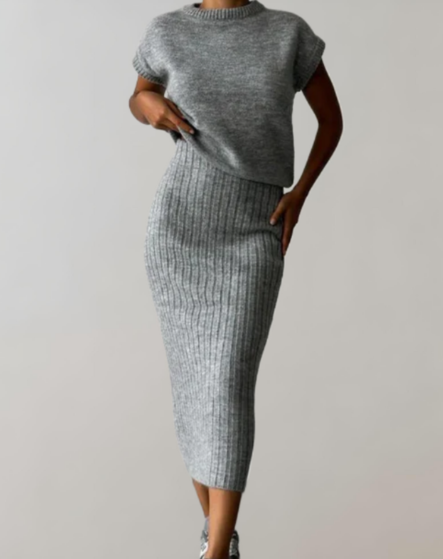 Gebreide Tweedelige Set met Cropped Top en Lange Rok – Livia
