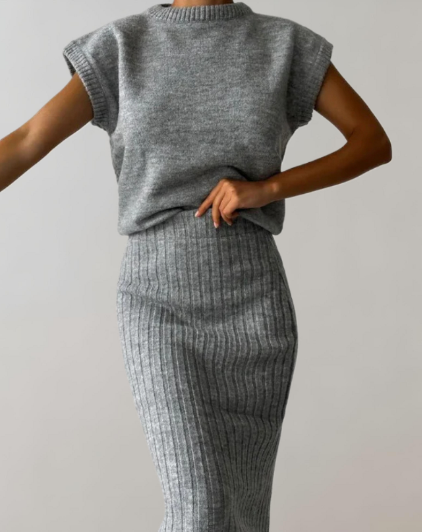 Gebreide Tweedelige Set met Cropped Top en Lange Rok – Livia