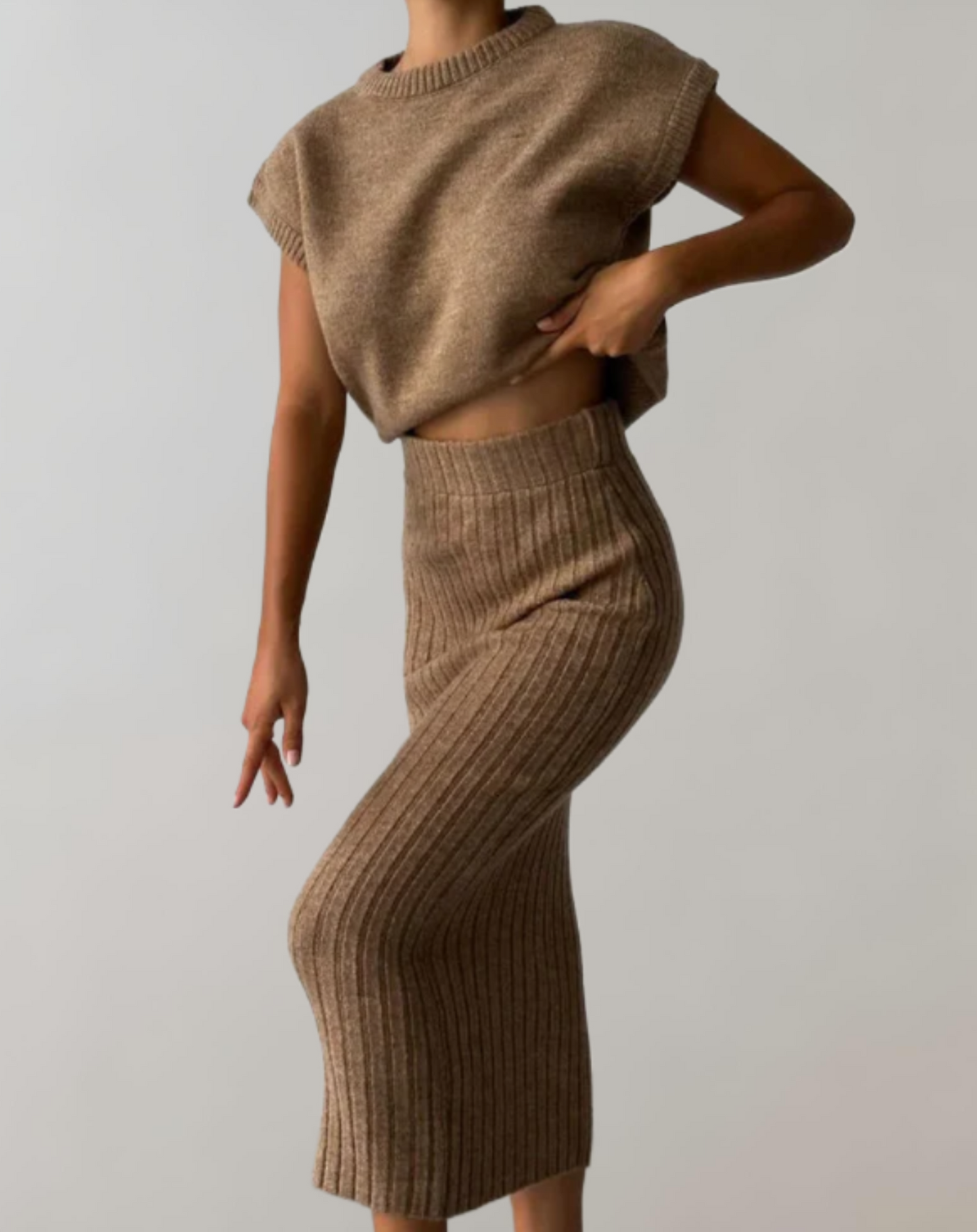 Gebreide Tweedelige Set met Cropped Top en Lange Rok – Livia