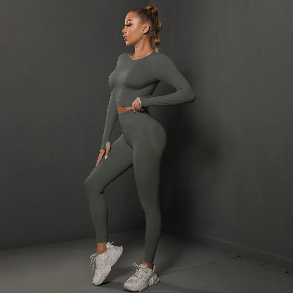 Naadloos Sportset voor Dames met Crop Top en Legging – Revina