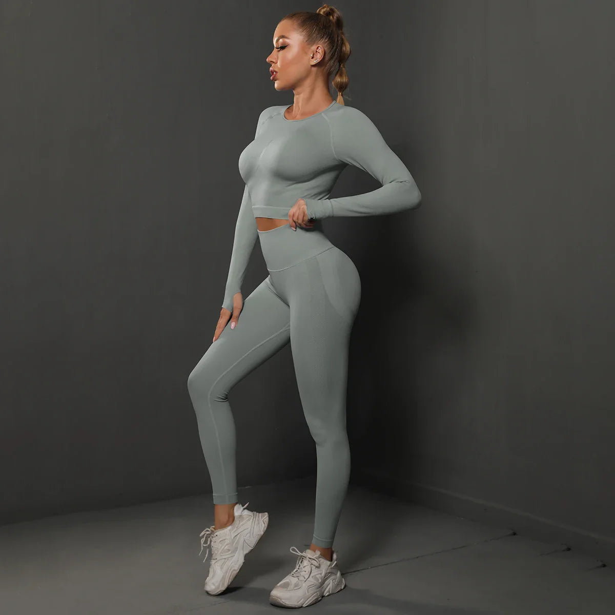 Naadloos Sportset voor Dames met Crop Top en Legging – Revina