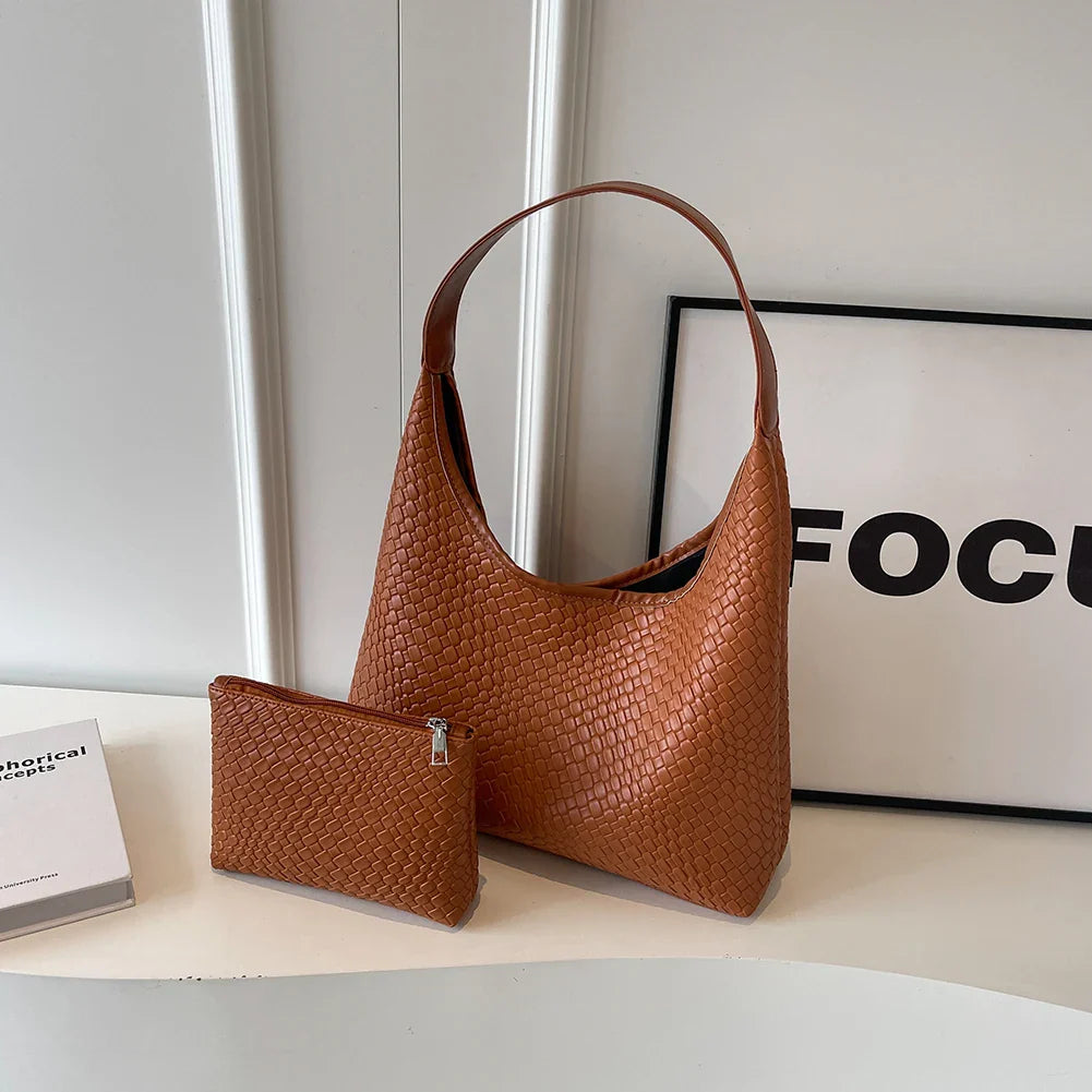 Gevlochten vegan tote bag met pouch voor dames – Alvaya