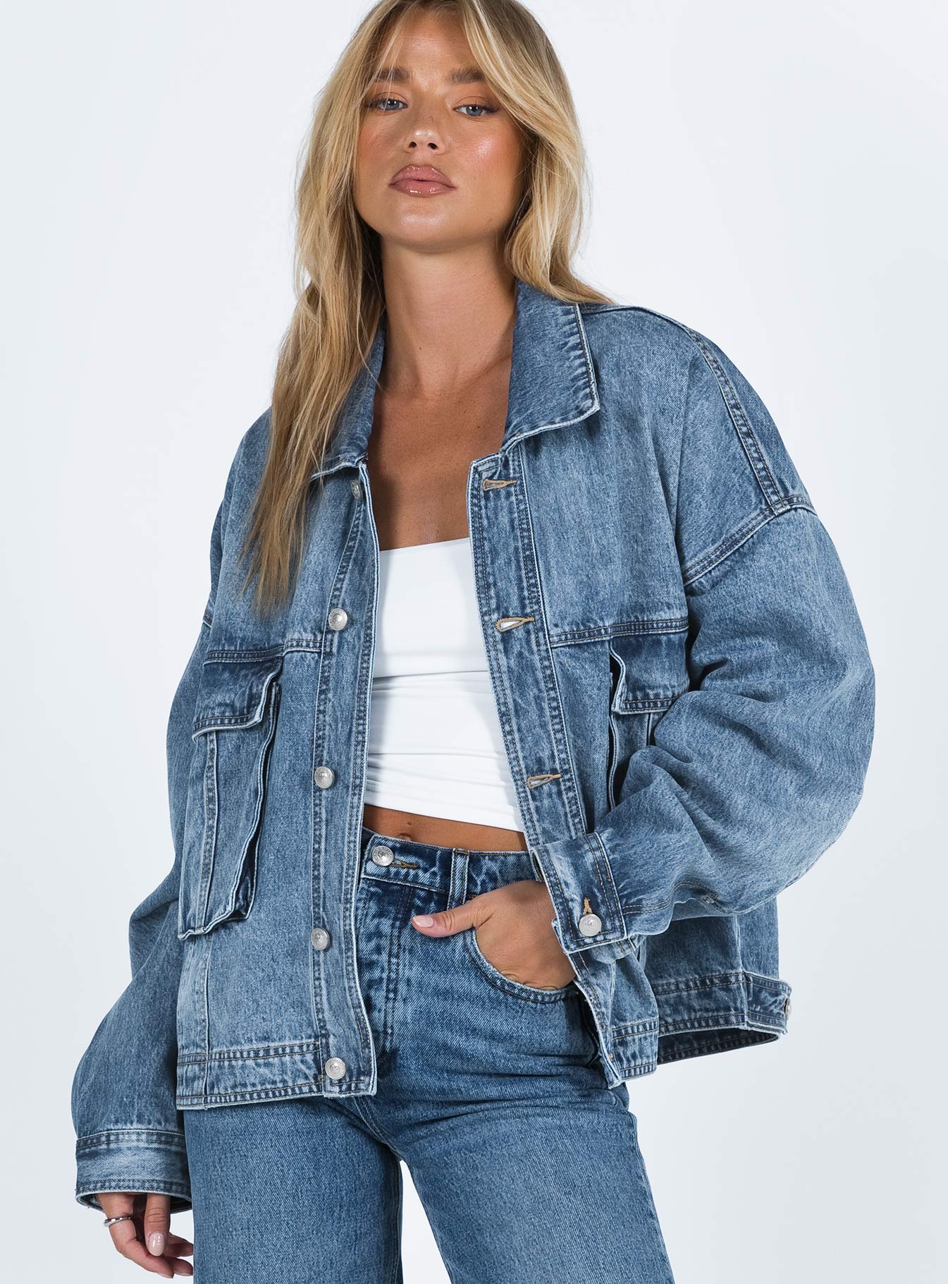 Oversized Spijkerjasje voor Dames in Vintage Denim – Faylen