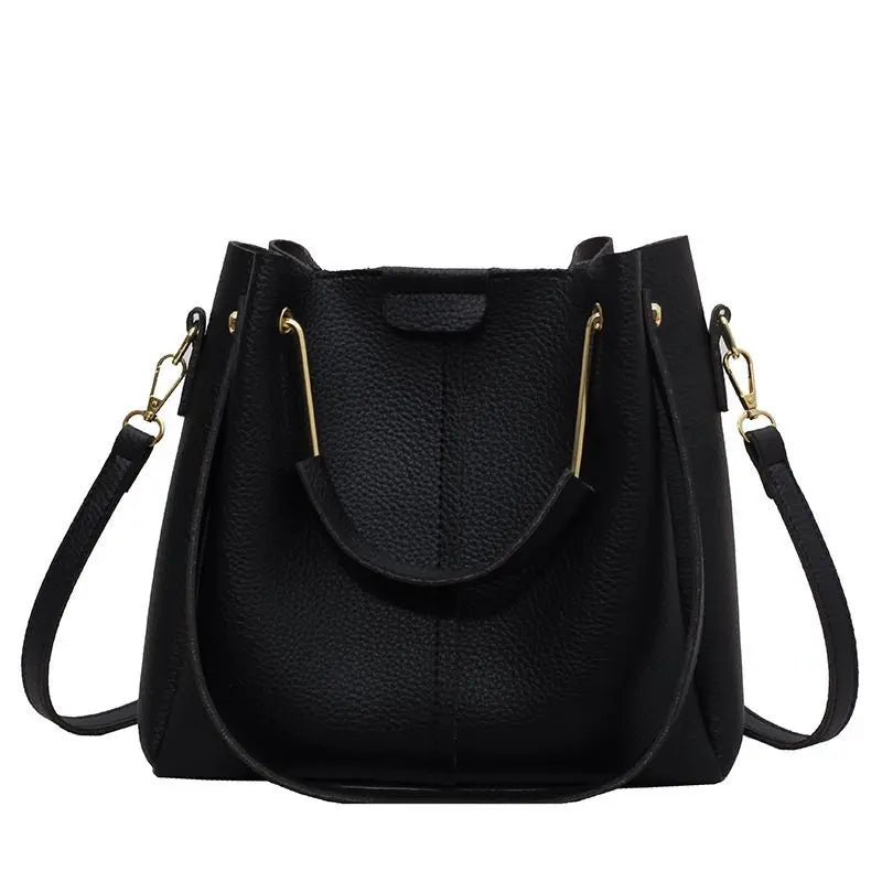 Elegante vegan tote bag met gouden details – Marelia