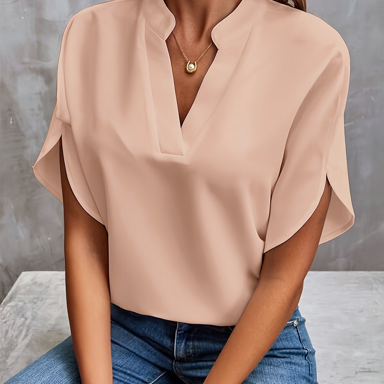 Chiffon Blouse met V-hals en Lange Mouwen – Lisa