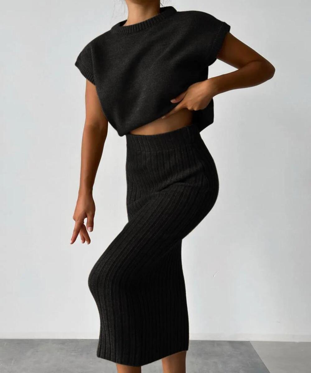 Ribgebreide top en midi-rok set voor dames – Elara