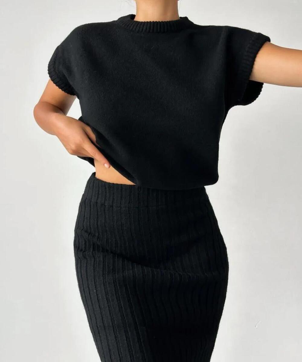 Ribgebreide top en midi-rok set voor dames – Elara