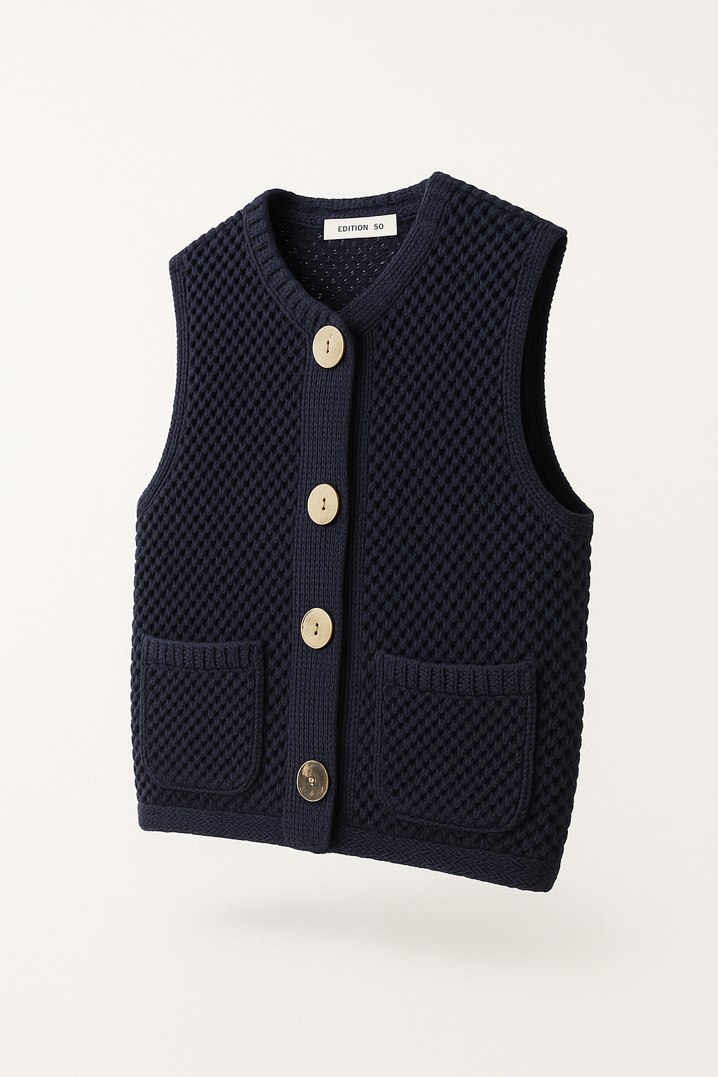 Mouwloos Gebreid Zomervest met Knoopjes – Livana