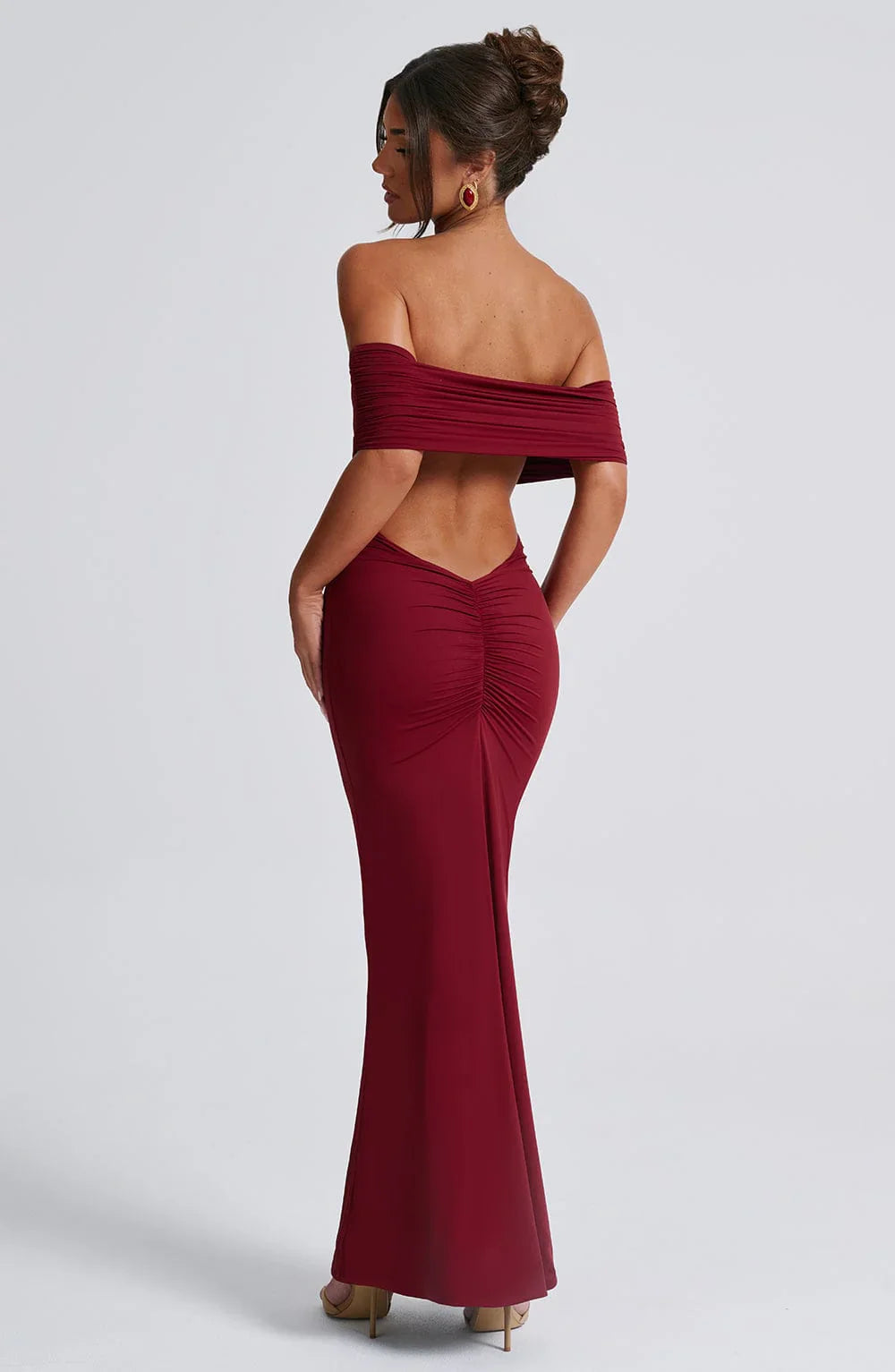 Maxi jurk off-shoulder met open rug – Noa