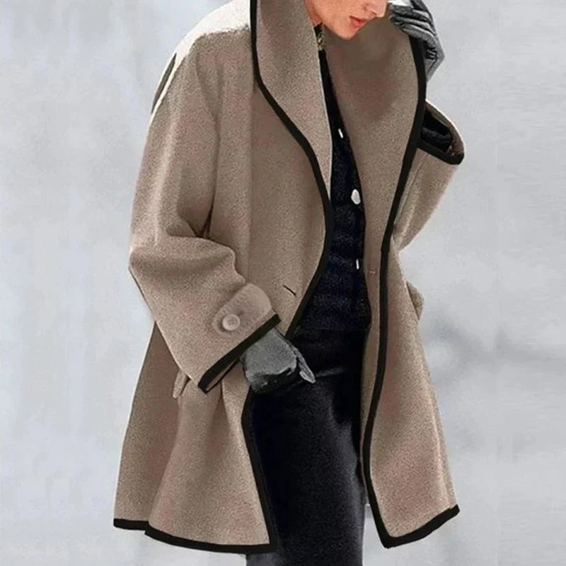 Elegante dames trenchcoat met knopen en warme pasvorm – Arnesa