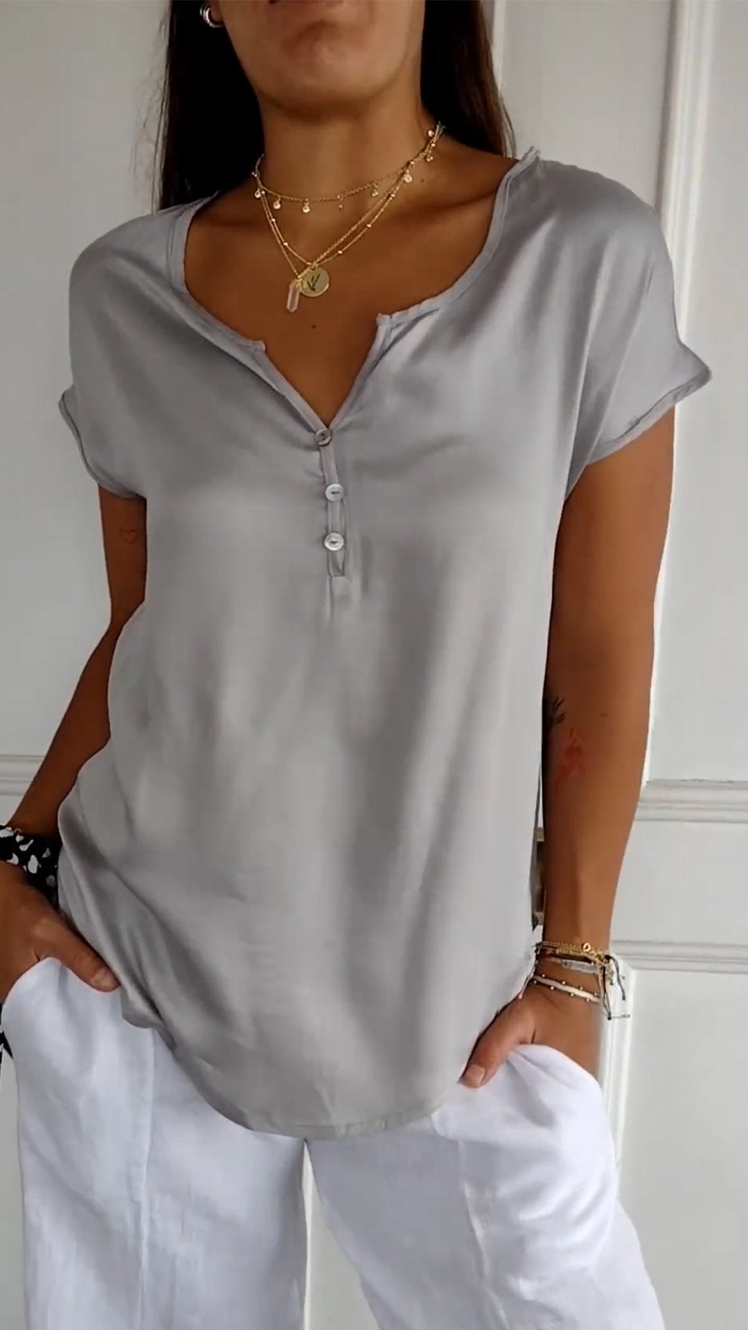 Elegante V-hals damesblouse met stijl – Elise