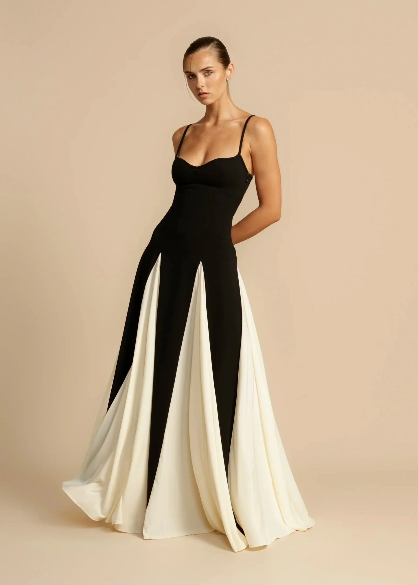 Maxi A-lijn feestjurk met contrastdetails dames – Lyra