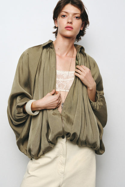Oversized damesjas met plooien en ballonmouwen – Elise