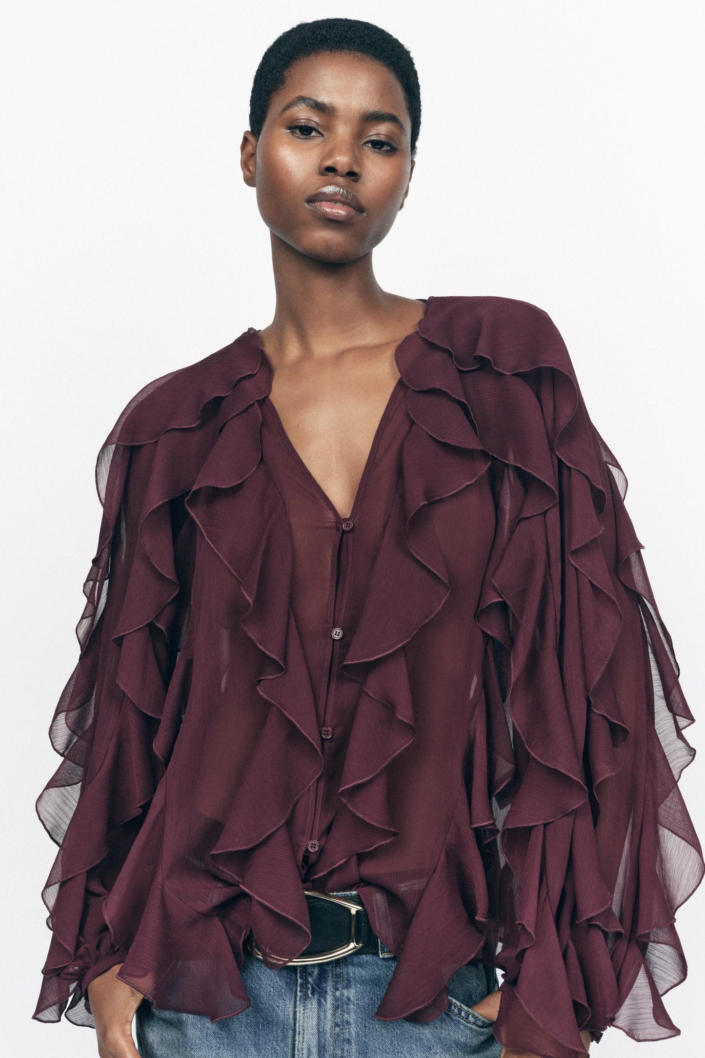 V-hals blouse met volants en luchtige pasvorm – Selina