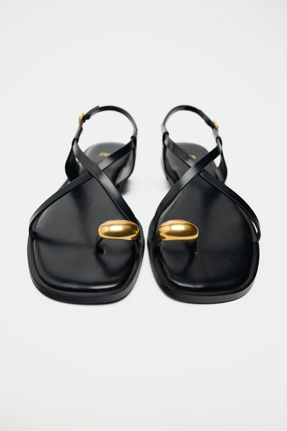 Minimalistische dames sandalen met metallic detail – Liora