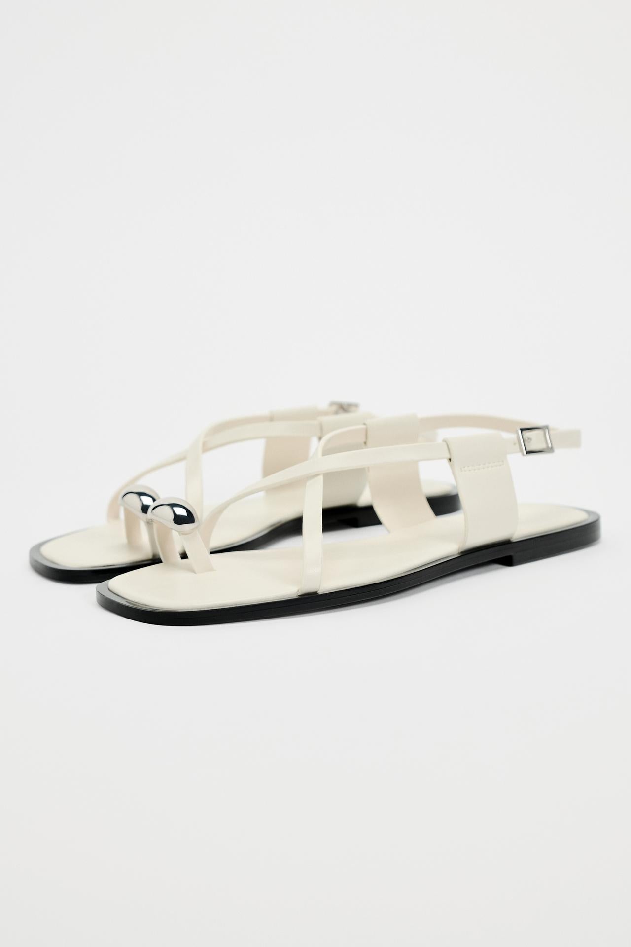 Minimalistische dames sandalen met metallic detail – Liora