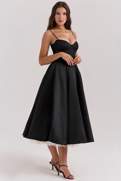 Satijnen midi jurk met tule en sweetheart hals – Isla
