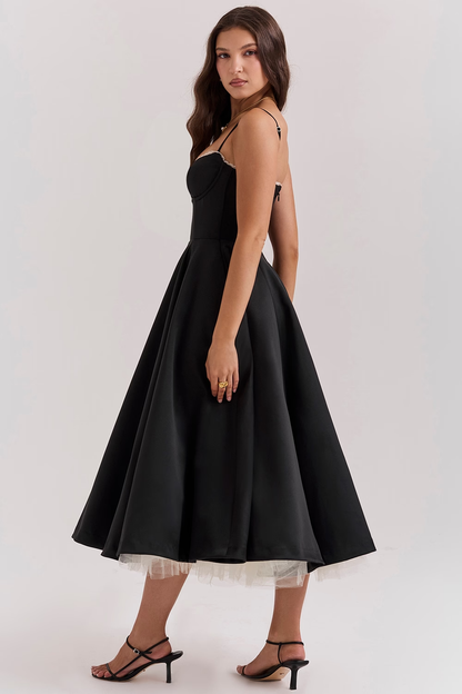 Satijnen midi jurk met tule en sweetheart hals – Isla