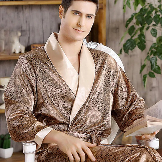 Luxe Satijnen Badjas met Gouden Print voor Ontspanning – Luca