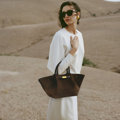 Suède tote bag met schouderriem en ruimte – Mondera