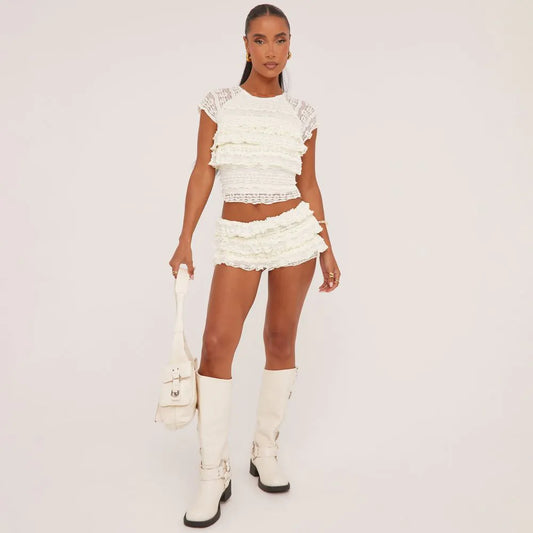 Kanten co-ord set met ruches en short – Amelise