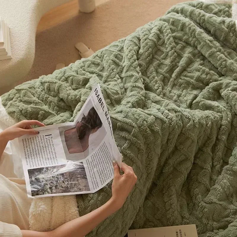 Warme en Zachte Winterdeken van Lamswol en Fleece voor Ultiem Comfort – SnuggleLux