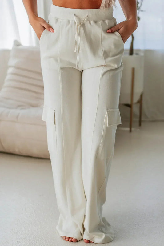 Comfortabele broek met koord en zakken – Nova