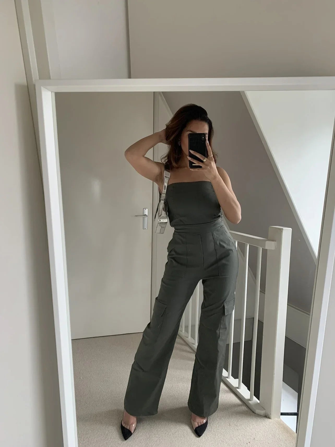 Dames cargo jumpsuit met verstelbare bandjes – Noira