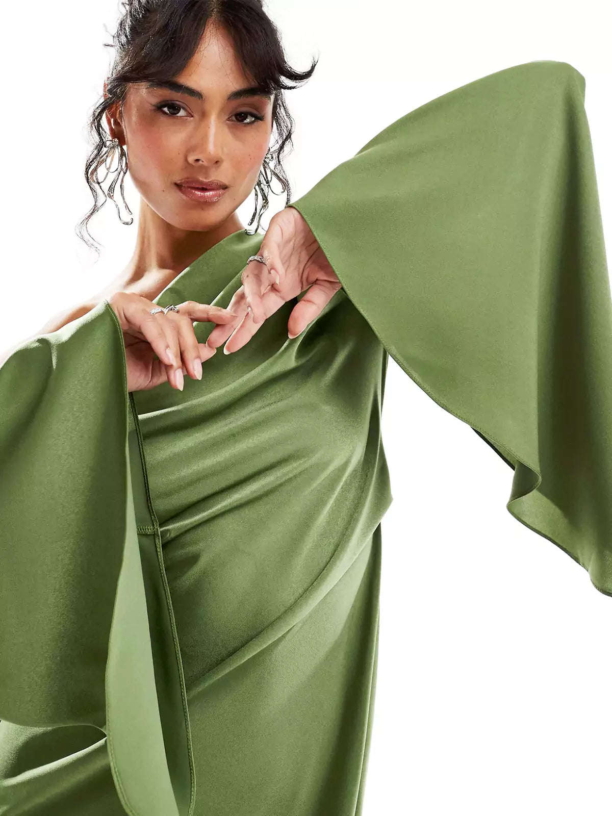 Satijnen one-shoulder maxi jurk in groen – Lara