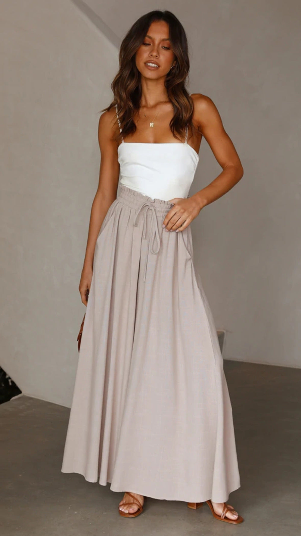 Wijde Pijpen Damesbroek met Chic Silhouet – Liana