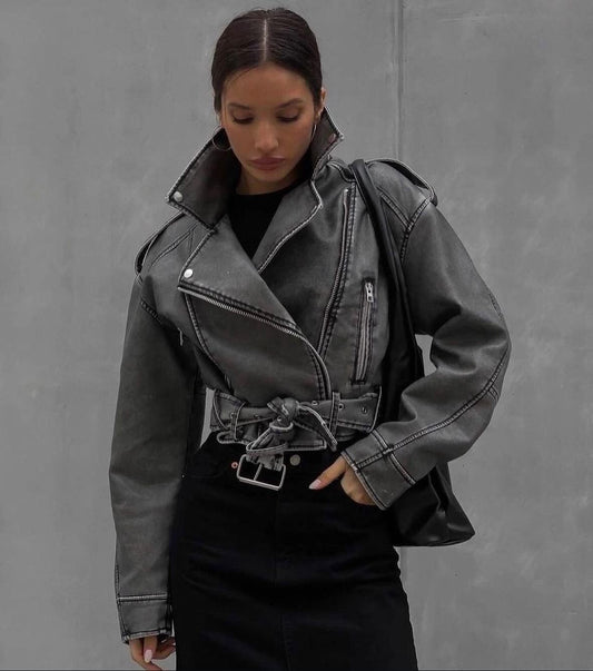 Biker Look Kunstleren Damesjack met Rits en Riem – Veyla